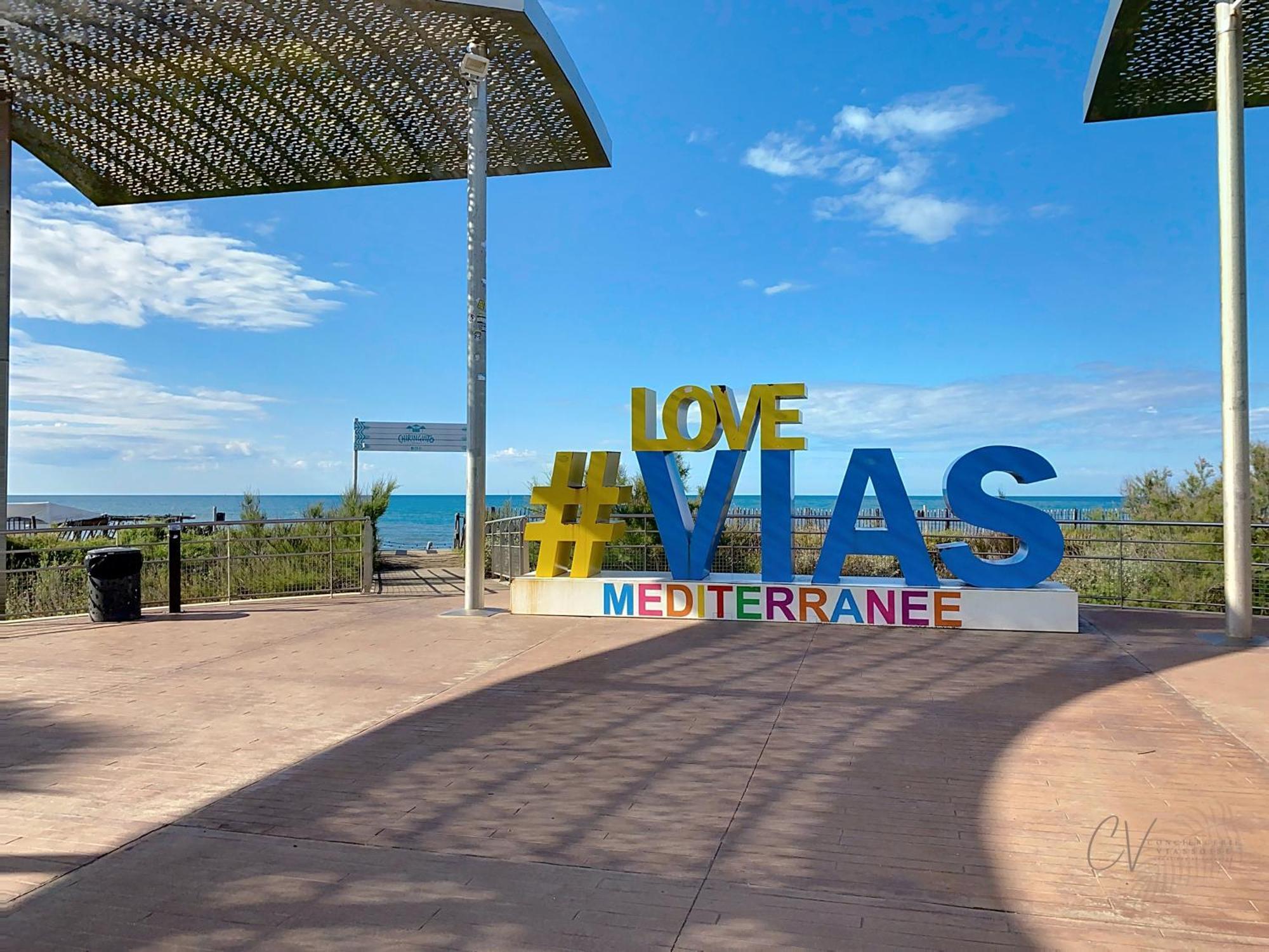 Petit Coin De Paradis Dans Residence Avec Piscine Vias Exterior foto